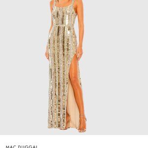 Mac Duggal Halter Neck Embellished Detailed Back Gown 8/10